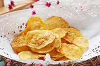 薯片給袋式全自動(dòng)包裝機(jī)功能有多強(qiáng)